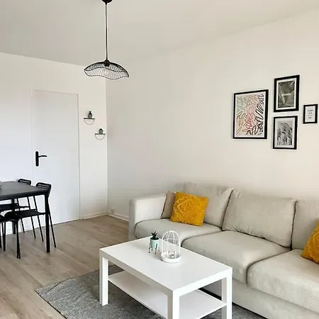 L' Escapade Remoise - Beau 4 Pieces Refait A Neuf Apartment Reims Exterior photo